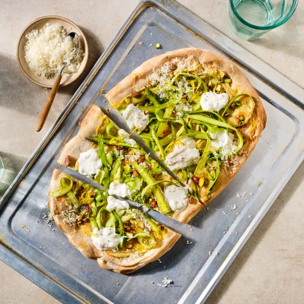 Pinsa bianca avec pistache et ricotta