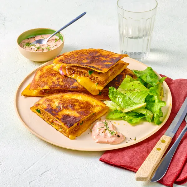 Crispy tacos merguez et cheddar à la sauce yaourt