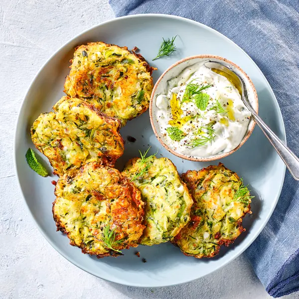 Galettes de courgette à la grecque