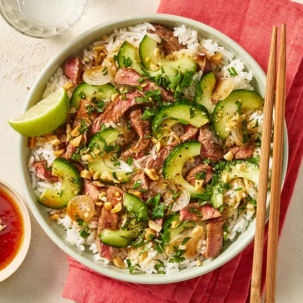 Salade de steak asiatique