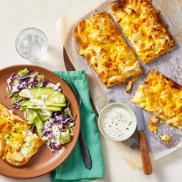 Pinsa poulet & cheddar