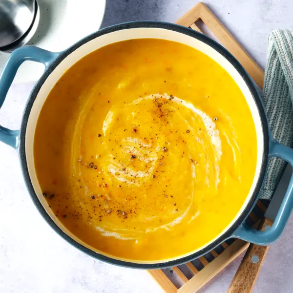 Soupe de potimarron aux légumes rôtis