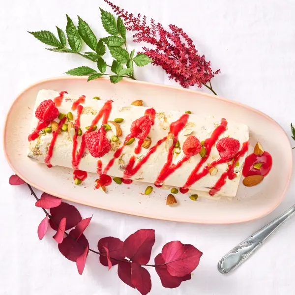 Nougat glacé et framboises