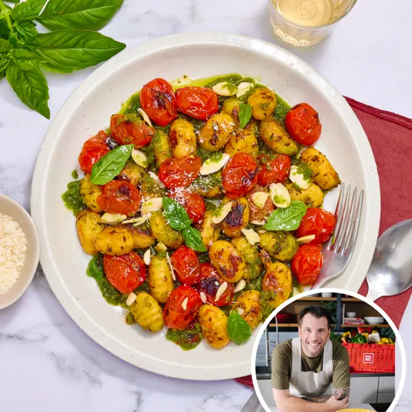 Gnocchis poêlés au pesto et tomates cerises