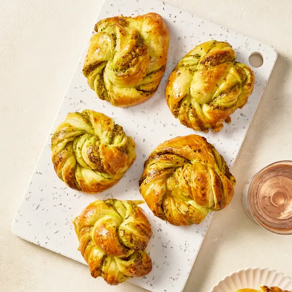Mini babka au pesto