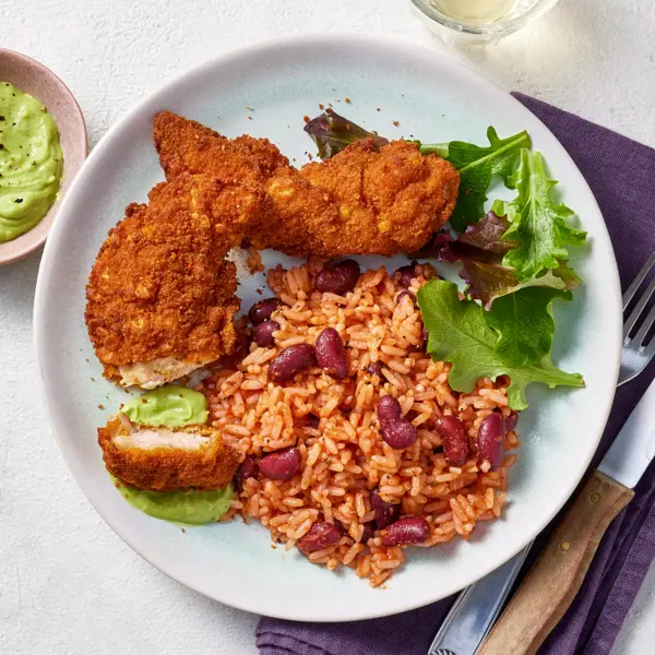 Tenders avec riz rouge et sauce avocat
