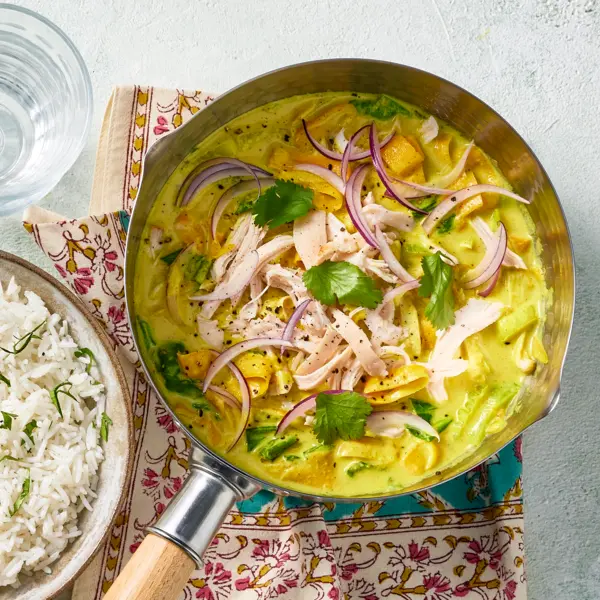 Curry de coco à l'effiloché de poulet