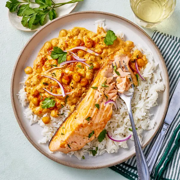 Saumon et curry de pois chiches au skyr