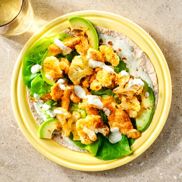 Wraps au poulet croustillant et au chou-fleur