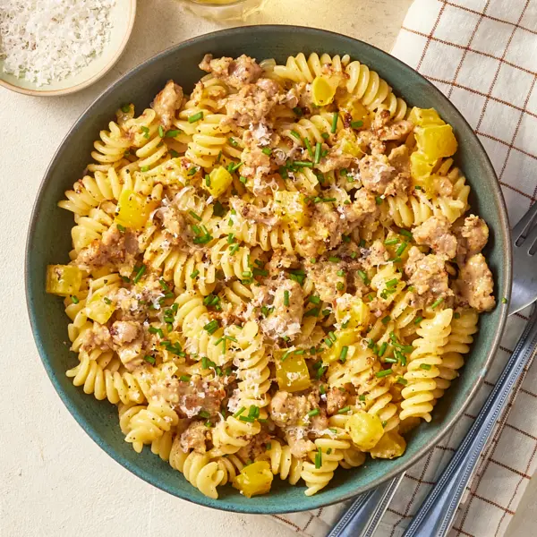 Pâtes aux saucisses & poivrons