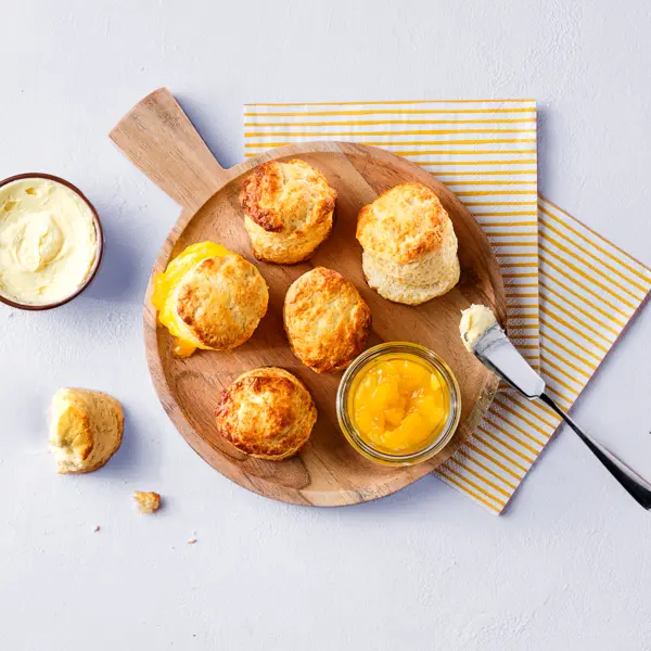 Scones à la confiture d'abricots