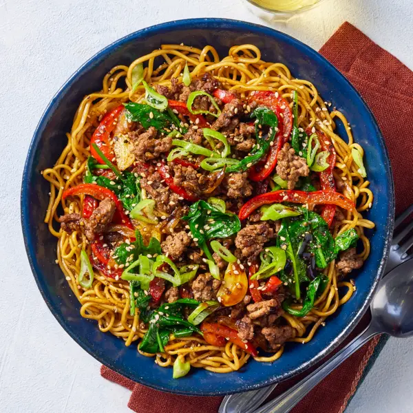Nouilles bœuf haché & légumes poivrés