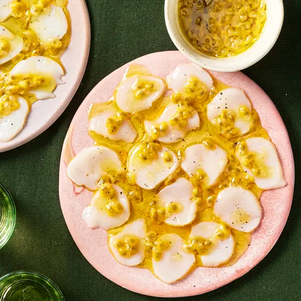 Carpaccio de Saint-Jacques au fruit de la passion