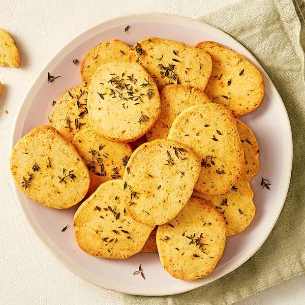 Sablés au parmesan et aux herbes