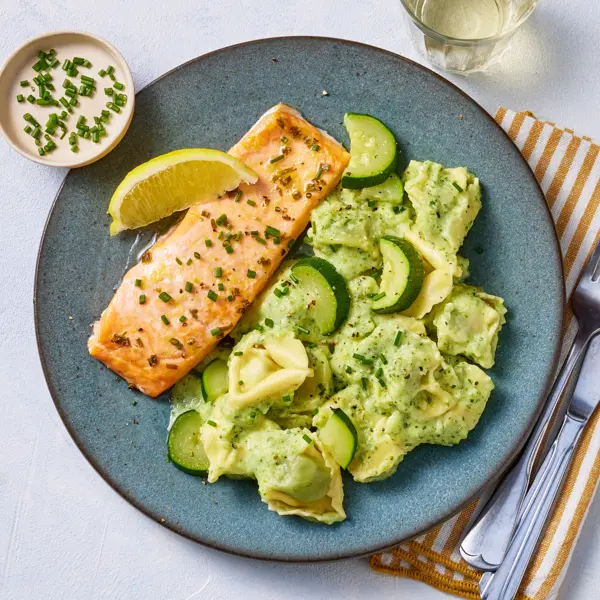 Pavés de truite et tortellini à la crème de courgette