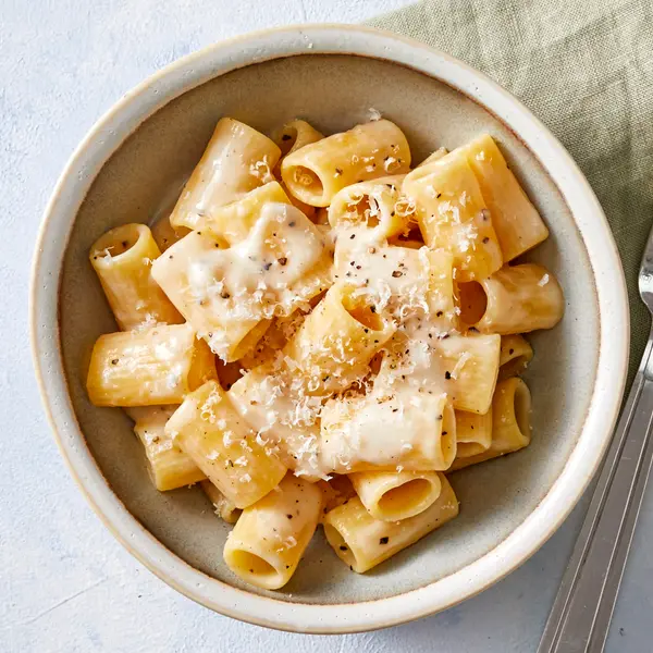 Pasta cacio e peppe