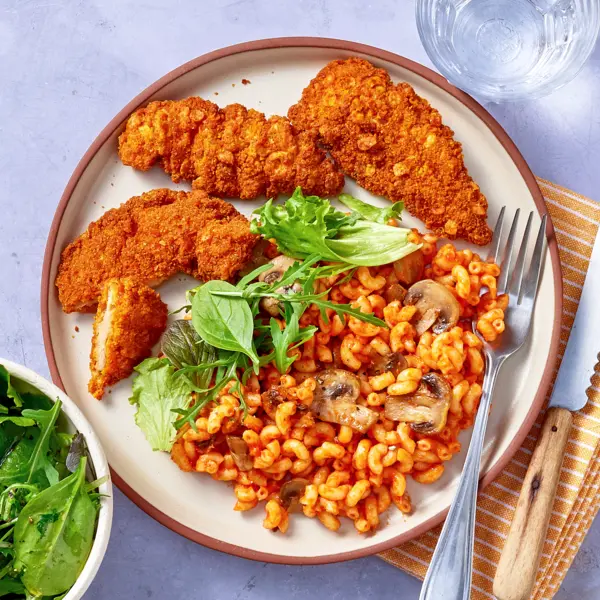 Coquillettes à la tomate & tenders de poulet