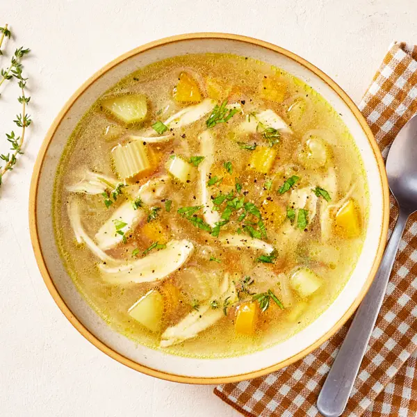 Bouillon de légumes & poulet