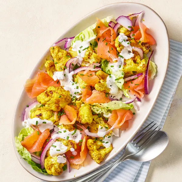 Salade chou fleur roti au curry et saumon fumé