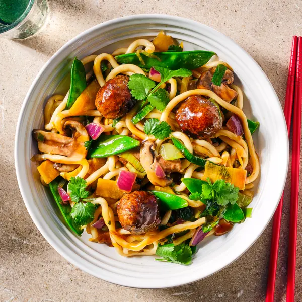 Udon aux boulettes de viande sauce teriyaki